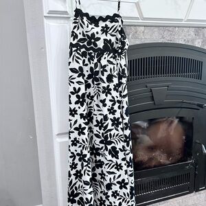 Blu Pepper Black & White Floral Maxi Dress